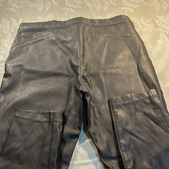 Ladies H&M Skinny Pant. - Picture 5 of 7